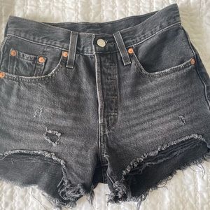 Levi high rise 501 short.